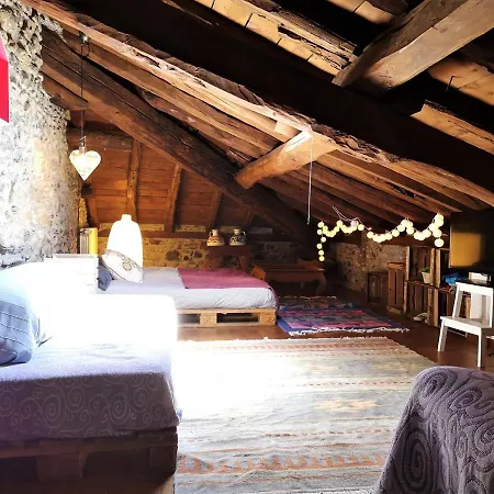 Casa De Pueblo En Ur Ideal 8 Personas Сasa de vacaciones Ur